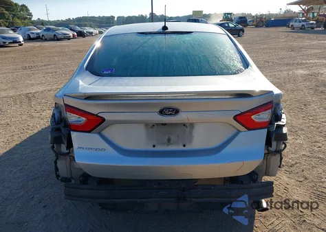 2016 Ford Fusion S z USA, uszkodzony, nr VIN 3FA6P0G76GR368028